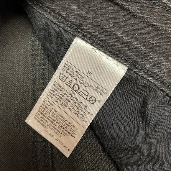 Old Navy jeans - Picture 3 of 4